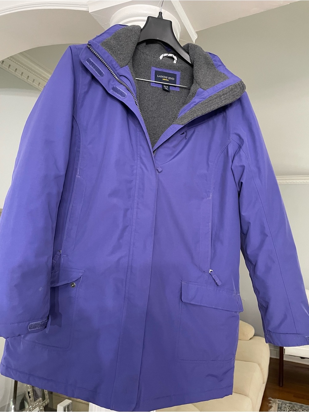 Lands' End Women's classic Squall water proof fleece-lined Parka. MP(10-12 )